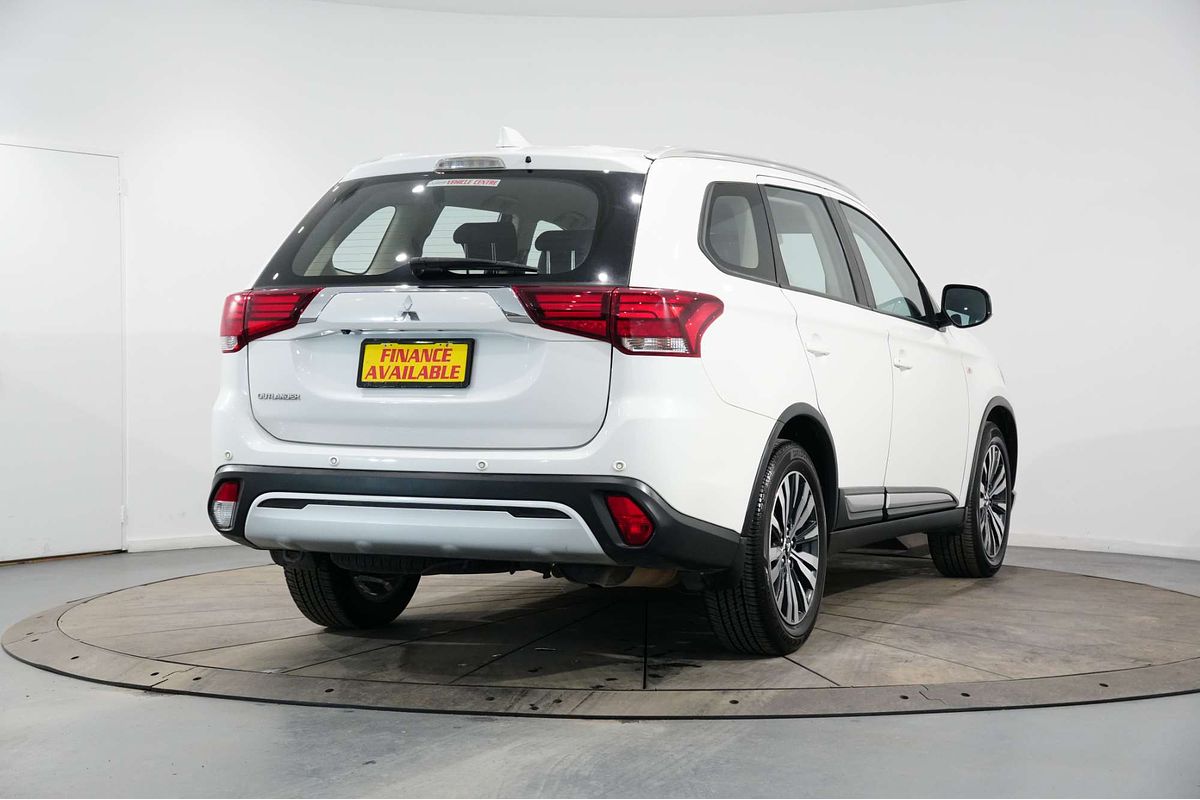 2018 Mitsubishi Outlander ES ADAS ZL