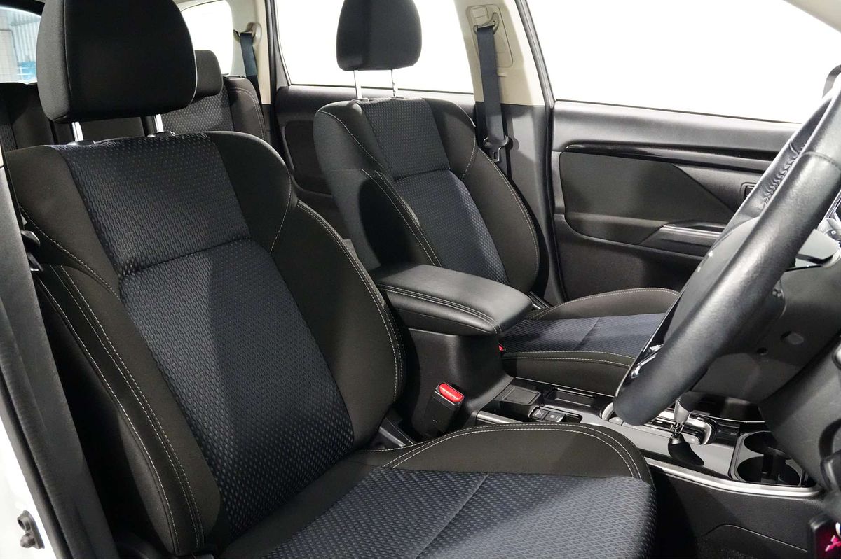 2018 Mitsubishi Outlander ES ADAS ZL