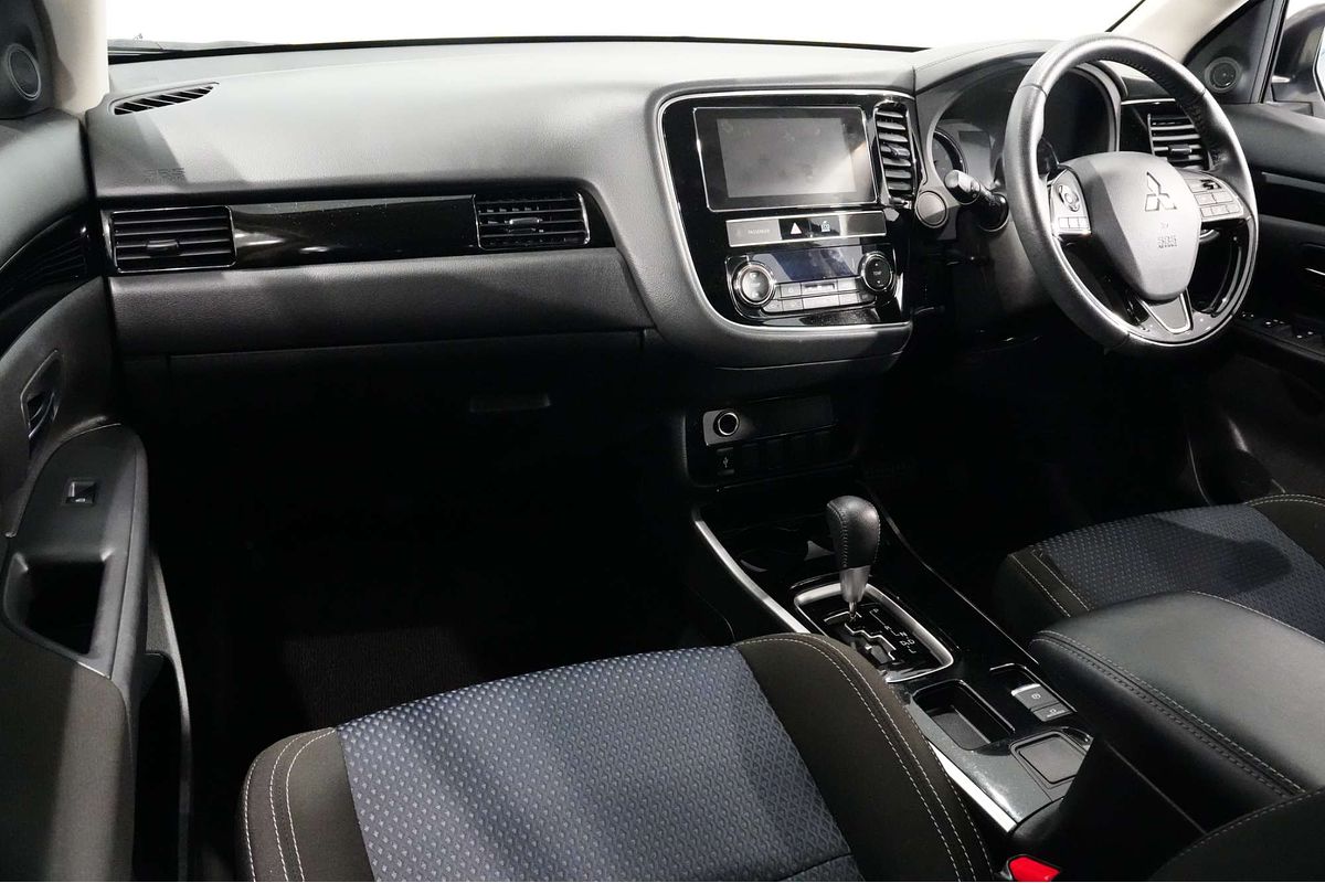 2018 Mitsubishi Outlander ES ADAS ZL