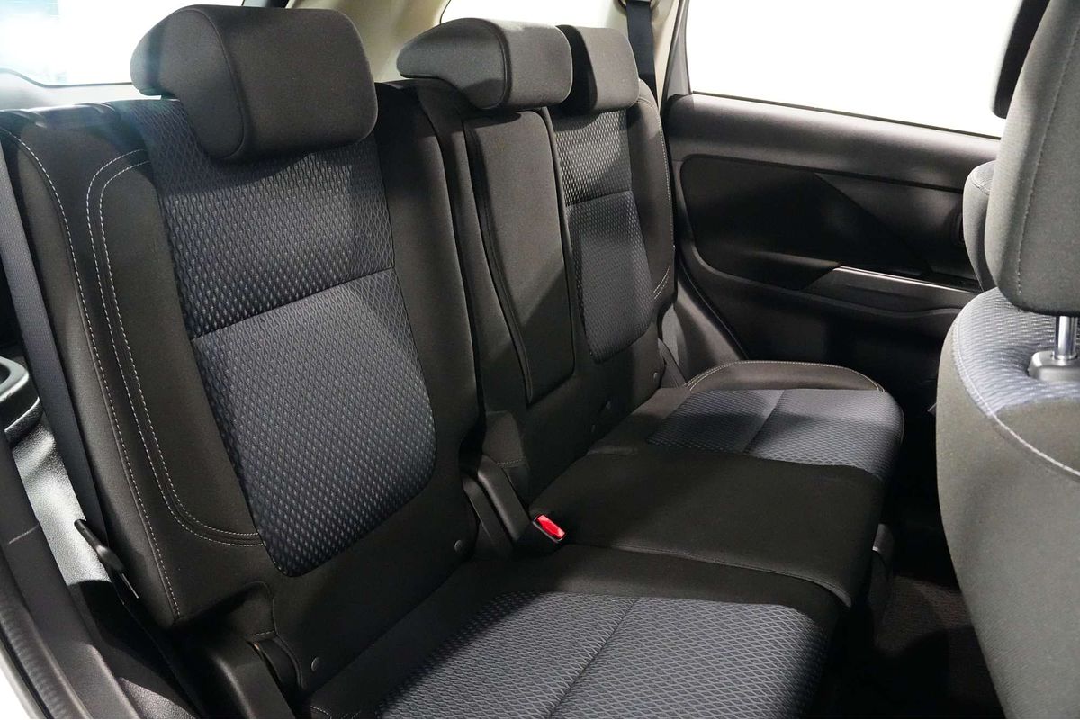 2018 Mitsubishi Outlander ES ADAS ZL
