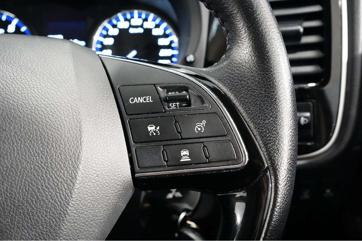 2018 Mitsubishi Outlander ES ADAS ZL