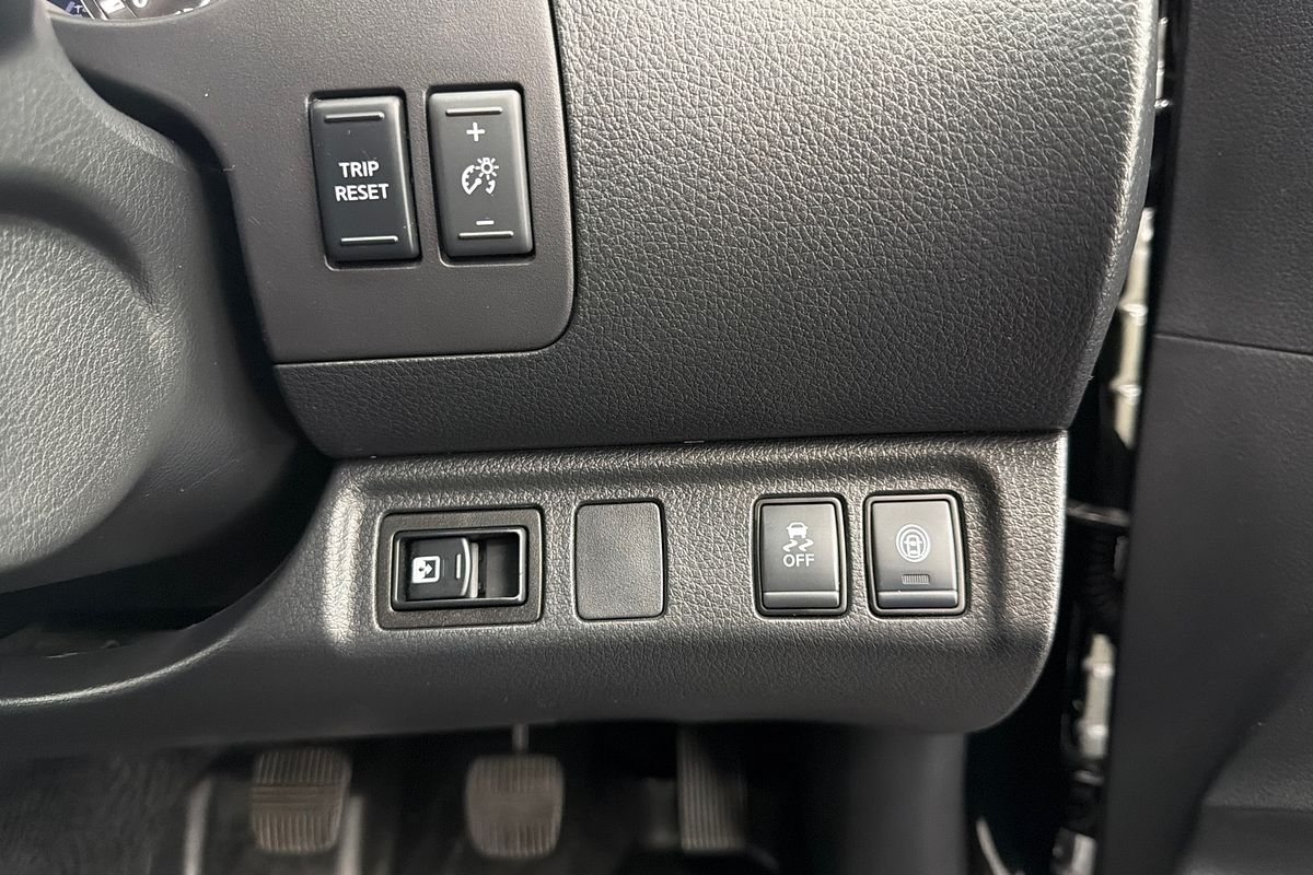 2023 Nissan Navara ST-X D23 4X4