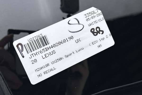 2020 Lexus UX UX250h Sport Luxury MZAH10R thumb-23