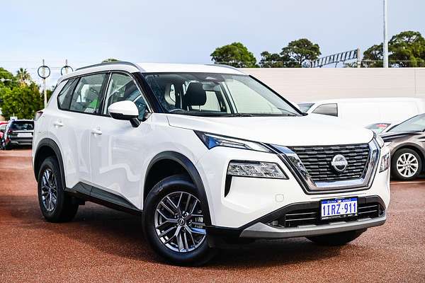 2025 Nissan X-TRAIL ST T33