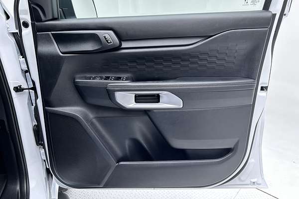 2025 Ford Ranger PHEV Sport 4X4 2.3L thumb-18