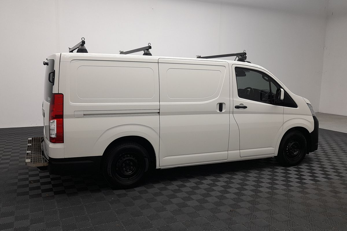 2022 Toyota Hiace GDH300R LWB