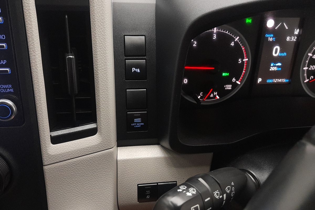2022 Toyota Hiace GDH300R LWB