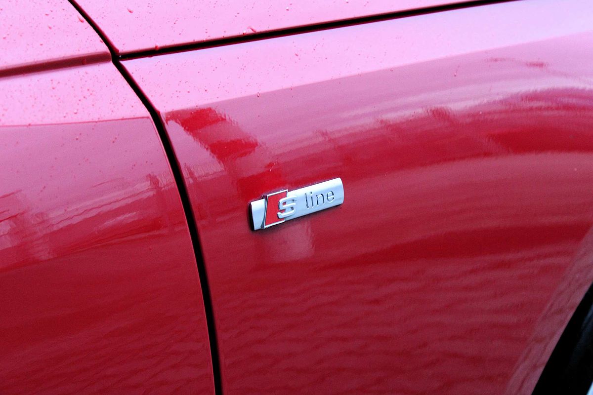2020 Audi A4 45 TFSI S line B9