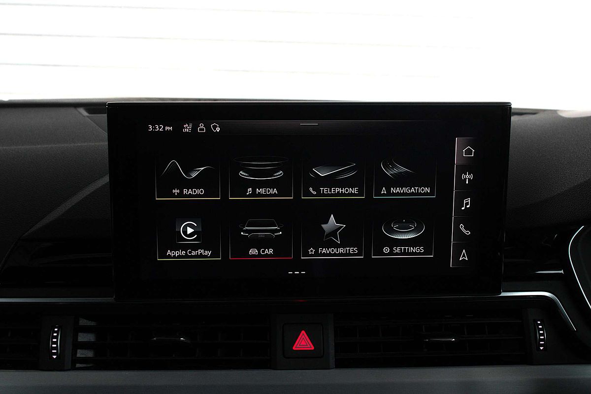 2020 Audi A4 45 TFSI S line B9