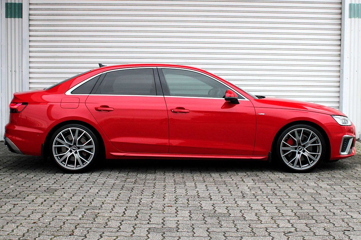 2020 Audi A4 45 TFSI S line B9