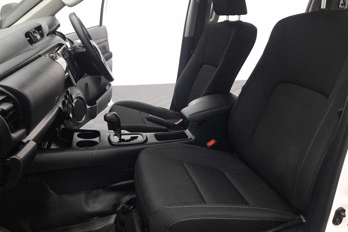 2020 Toyota Hilux SR GUN126R 4X4