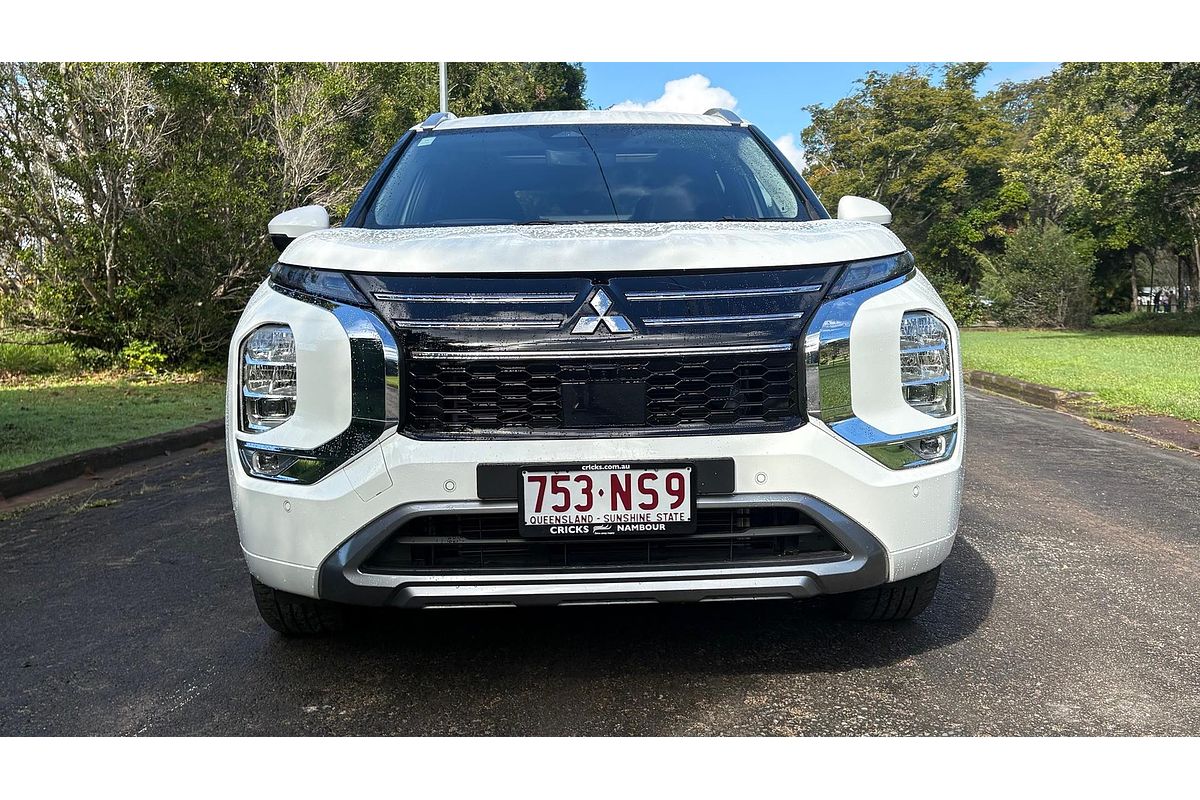 2025 Mitsubishi Outlander Exceed ZM