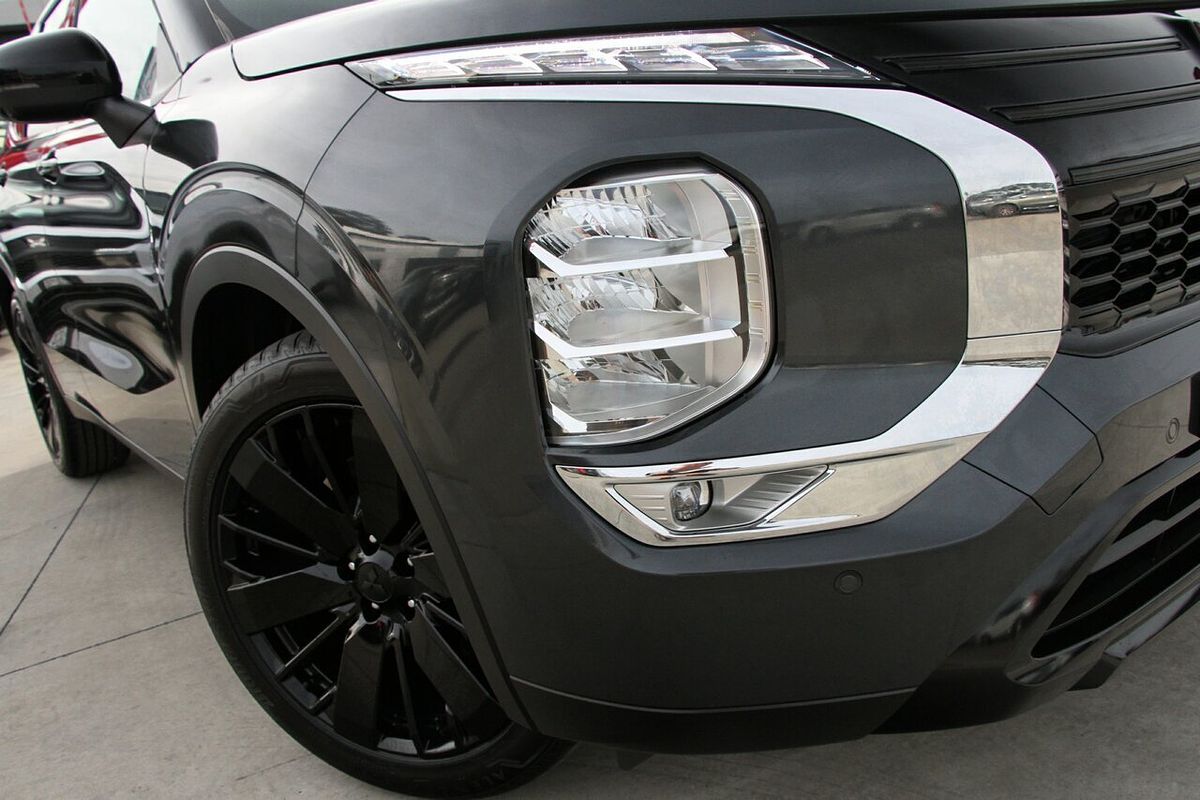 2026 Mitsubishi Outlander Black Edition ZM