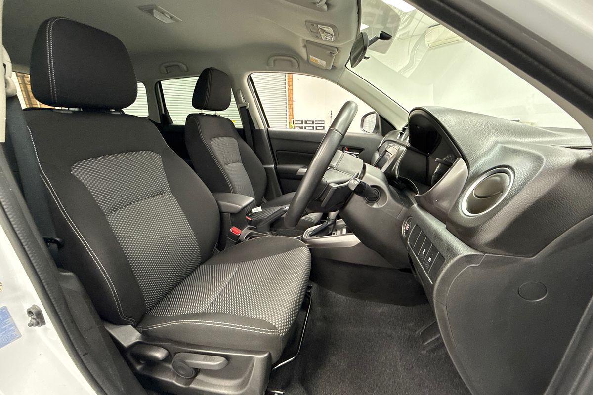 2024 Suzuki Vitara LY Series II