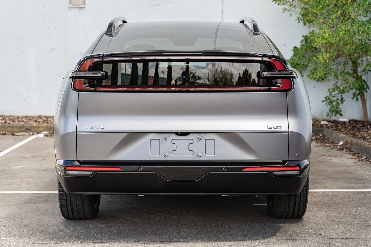 2025 Deepal E07 Performance 4X4