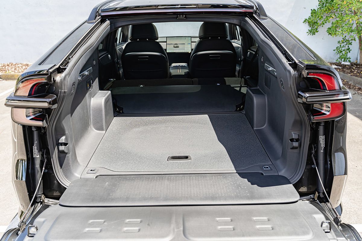 2025 Deepal E07 Performance 4X4