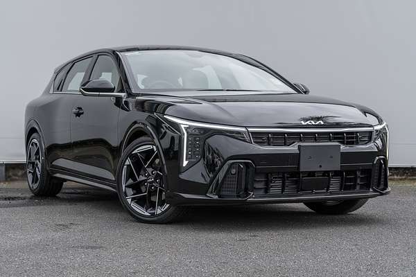 2025 Kia K4 GT-Line CL4m