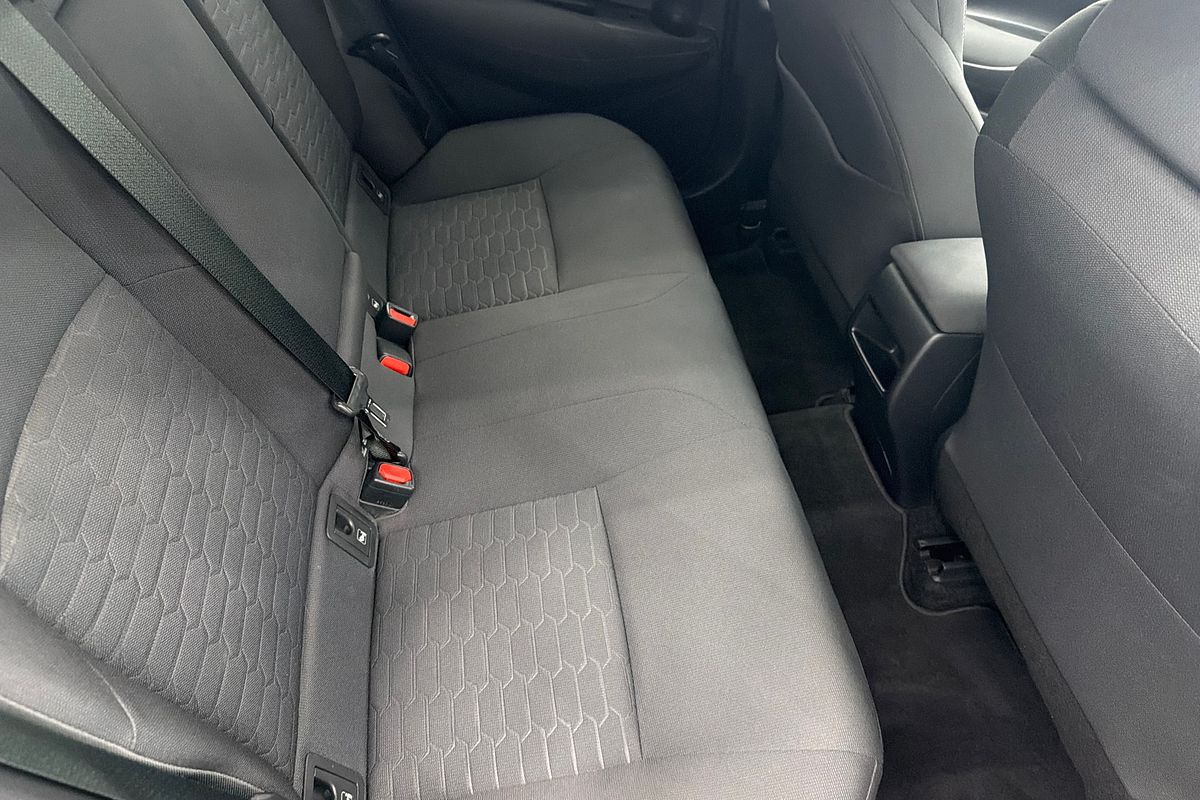 2022 Toyota Corolla Ascent Sport Hybrid ZWE211R
