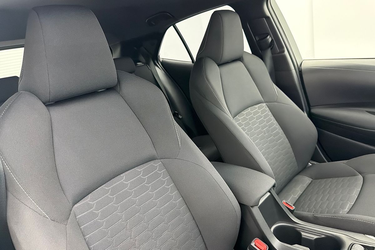 2022 Toyota Corolla Ascent Sport Hybrid ZWE211R