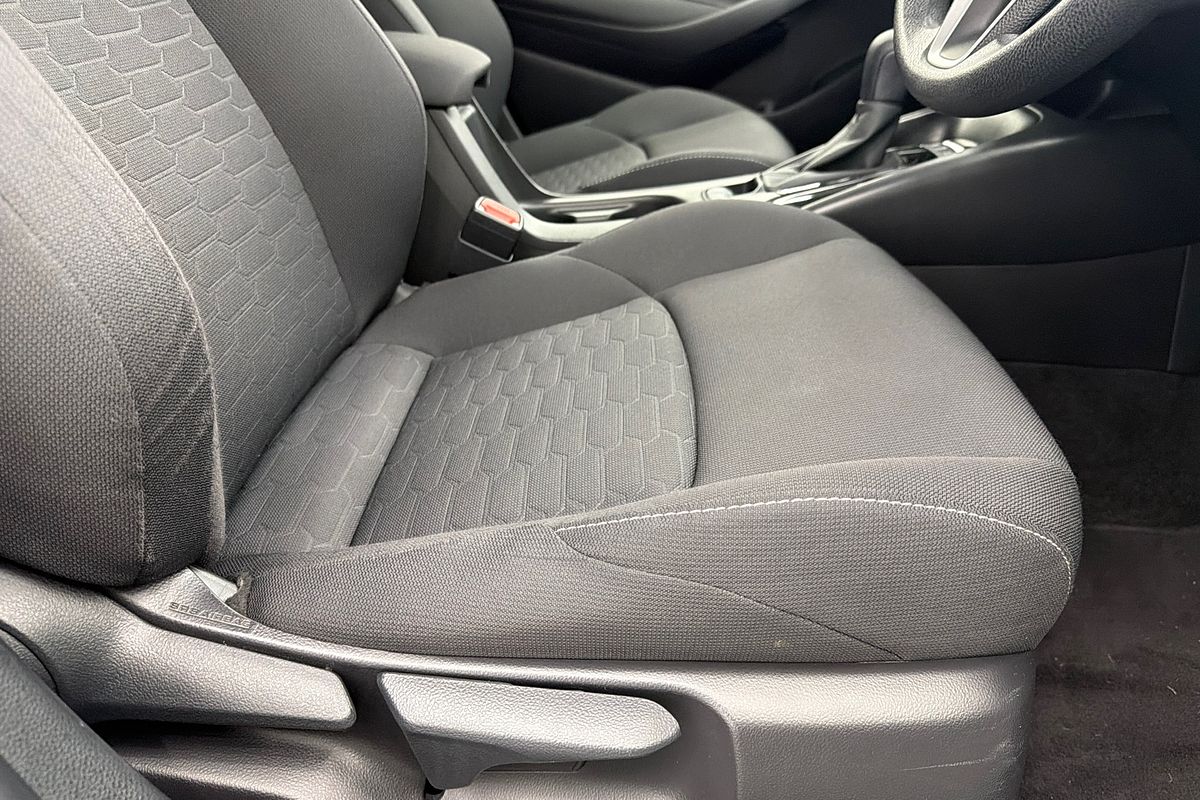 2022 Toyota Corolla Ascent Sport Hybrid ZWE211R