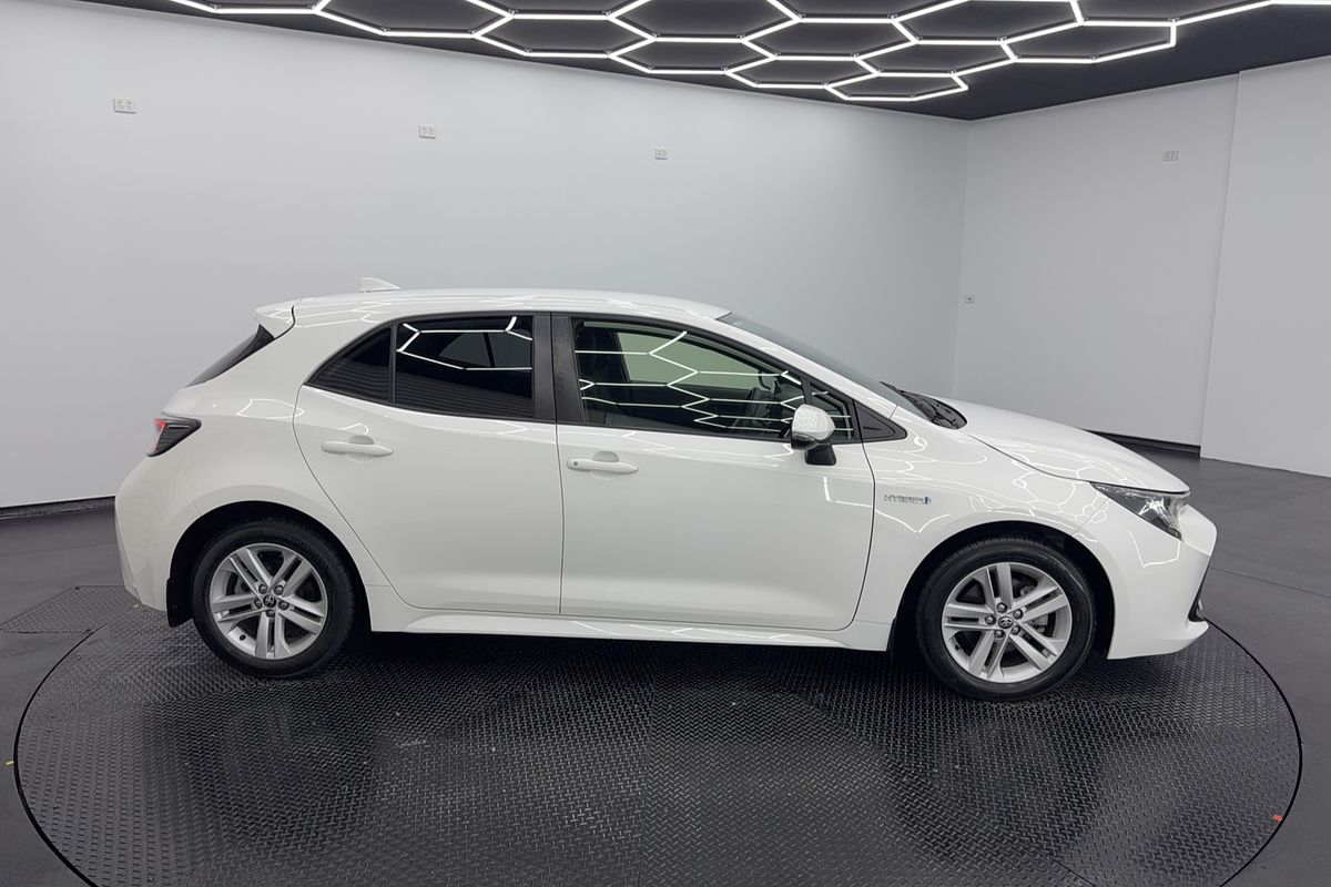 2022 Toyota Corolla Ascent Sport Hybrid ZWE211R