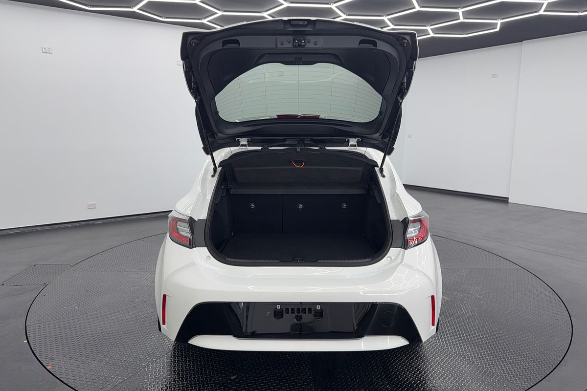 2022 Toyota Corolla Ascent Sport Hybrid ZWE211R