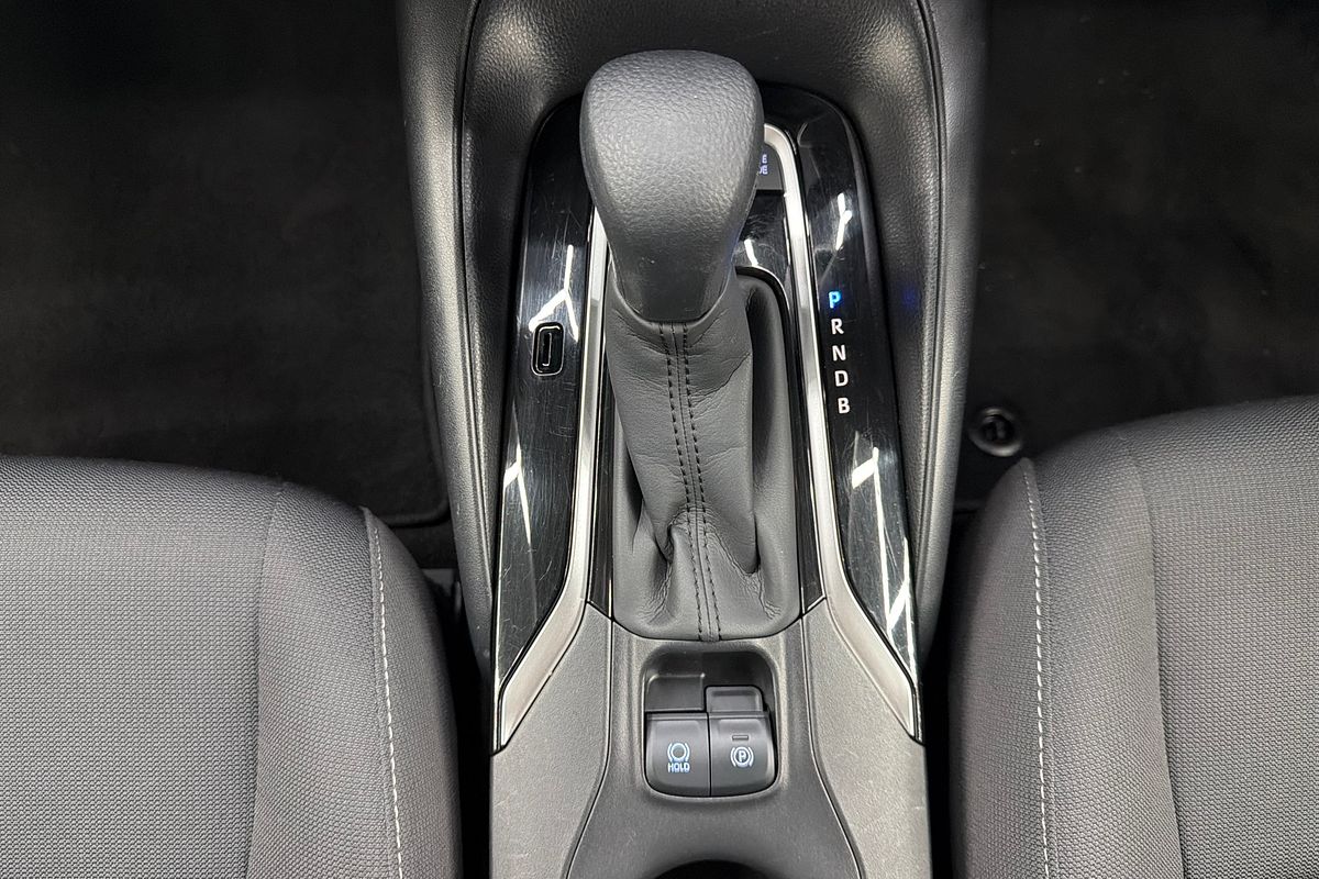 2022 Toyota Corolla Ascent Sport Hybrid ZWE211R