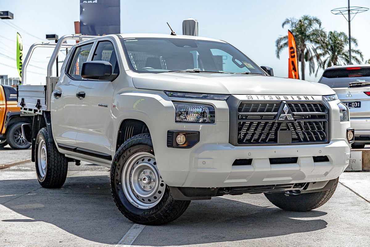 2025 Mitsubishi Triton GLX MV 4X4
