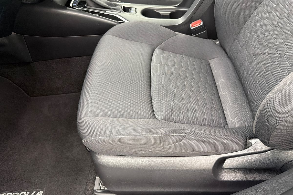 2022 Toyota Corolla Ascent Sport Hybrid ZWE211R