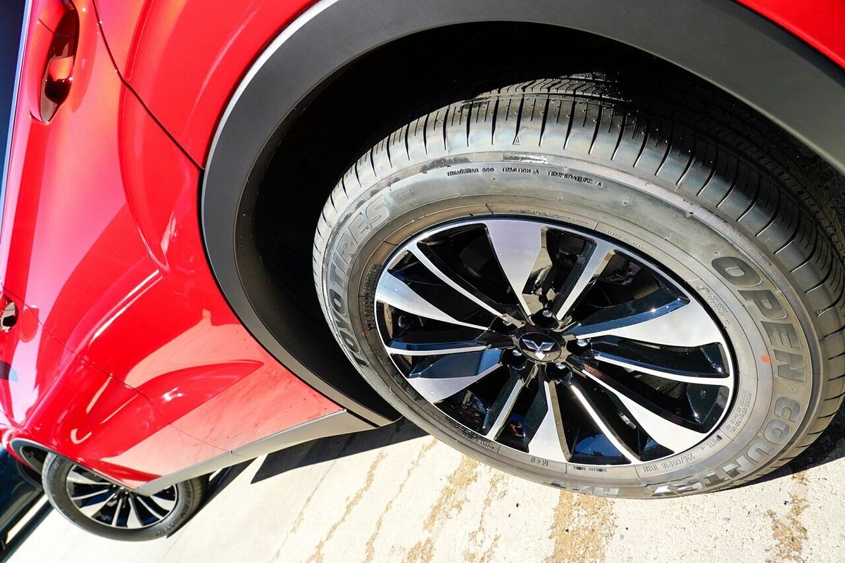 2025 Mitsubishi Outlander LS ZM