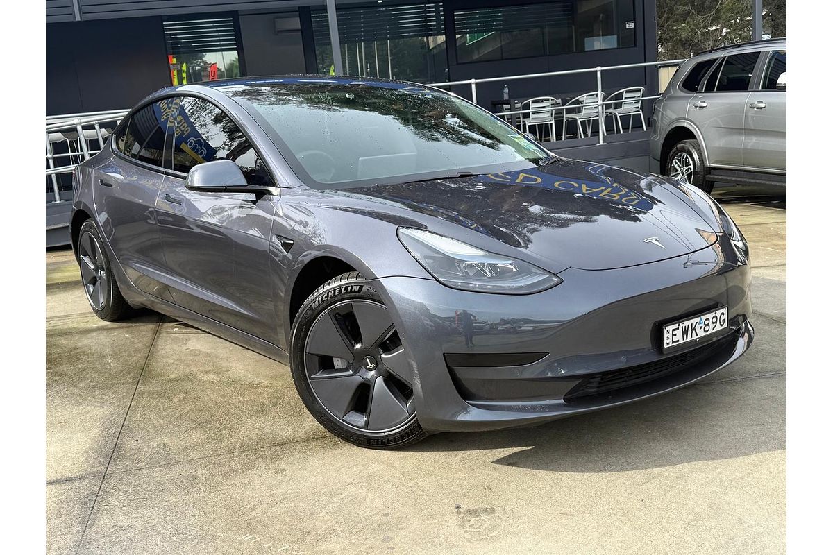 2022 Tesla Model 3 Rear-Wheel Drive