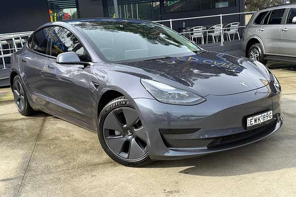 2022 Tesla Model 3 Rear-Wheel Drive