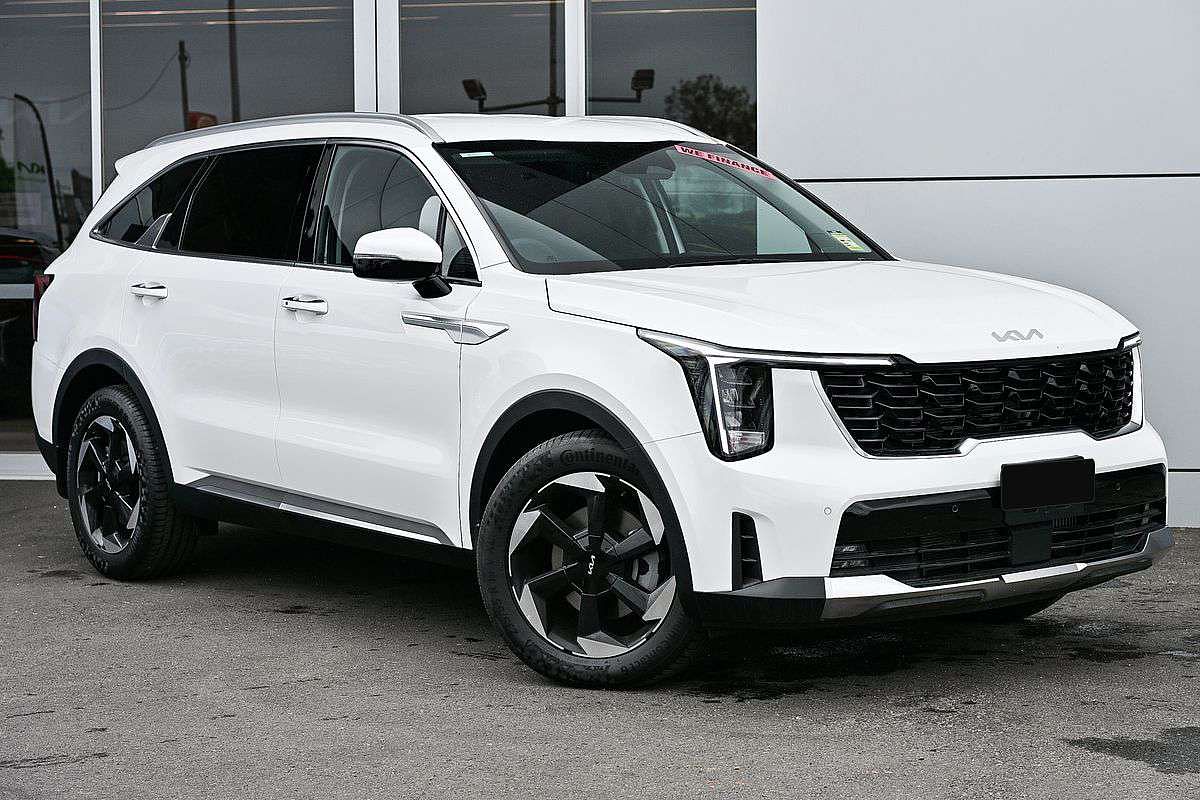 2025 Kia Sorento Sport + MQ4 PE