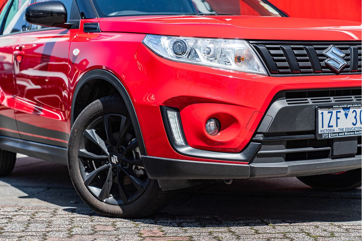 2023 Suzuki Vitara Shadow LY Series II