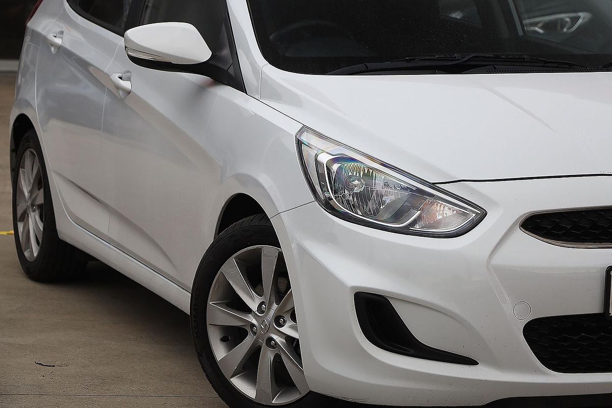 2019 Hyundai Accent Sport RB6