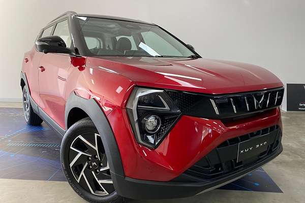 2025 Mahindra XUV3XO AX7L
