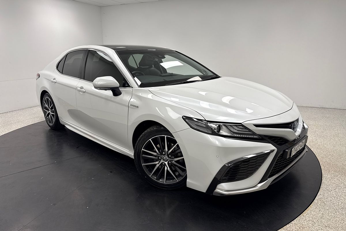 2024 Toyota Camry SL AXVH70R