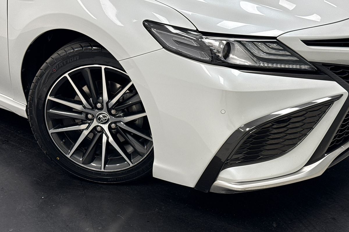 2024 Toyota Camry SL AXVH70R