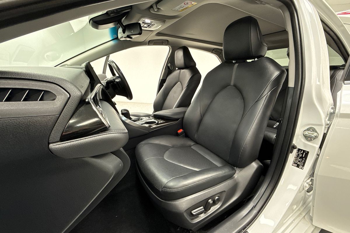 2024 Toyota Camry SL AXVH70R