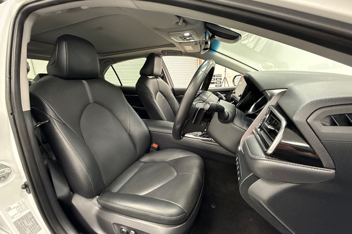 2024 Toyota Camry SL AXVH70R