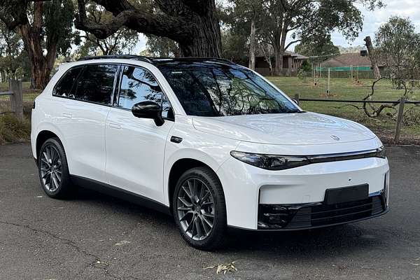 2025 Leapmotor C10 REEV Ultra Hybrid Design B11