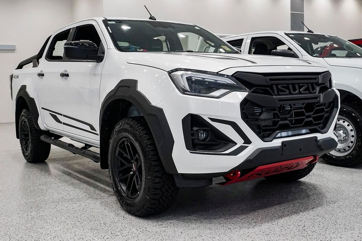 2025 Isuzu D-MAX BLADE 4X4