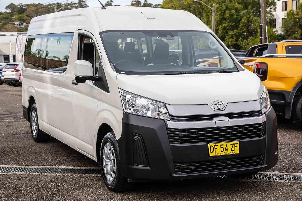 2022 Toyota Hiace Commuter GDH322R ELWB High Roof
