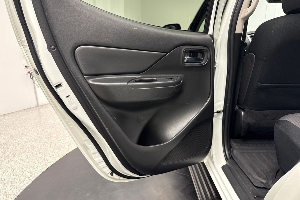 2021 Mitsubishi Triton GLX-R MR 4X4