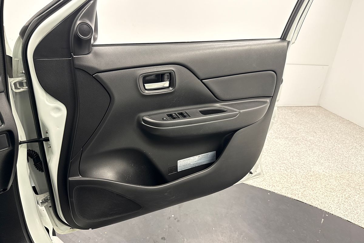 2021 Mitsubishi Triton GLX-R MR 4X4