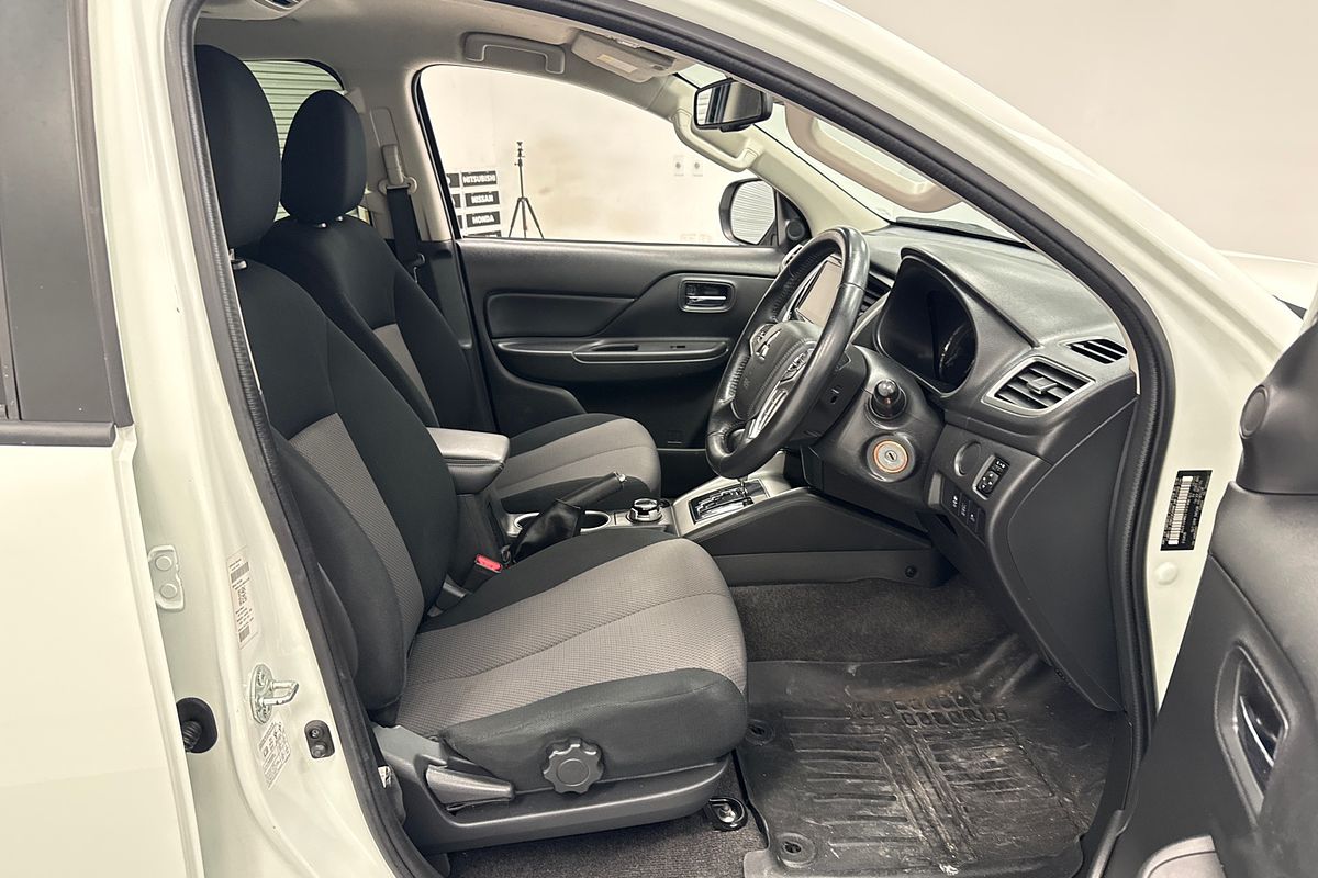 2021 Mitsubishi Triton GLX-R MR 4X4