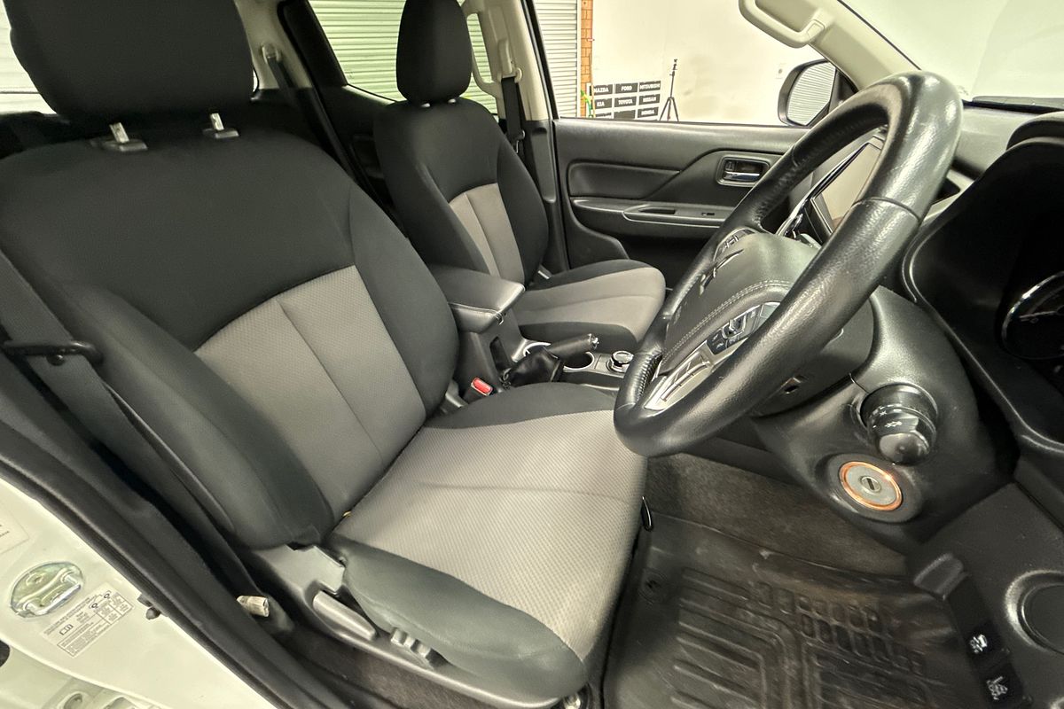 2021 Mitsubishi Triton GLX-R MR 4X4
