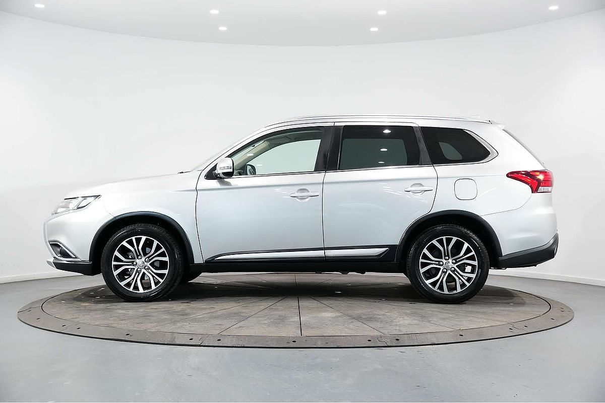 2017 Mitsubishi Outlander LS Safety Pack ZK