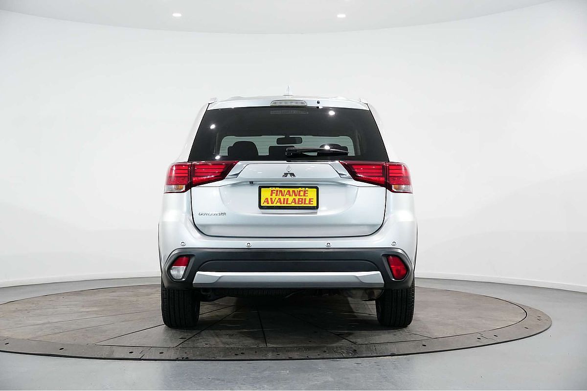 2017 Mitsubishi Outlander LS Safety Pack ZK