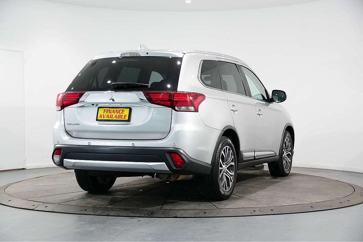 2017 Mitsubishi Outlander LS Safety Pack ZK